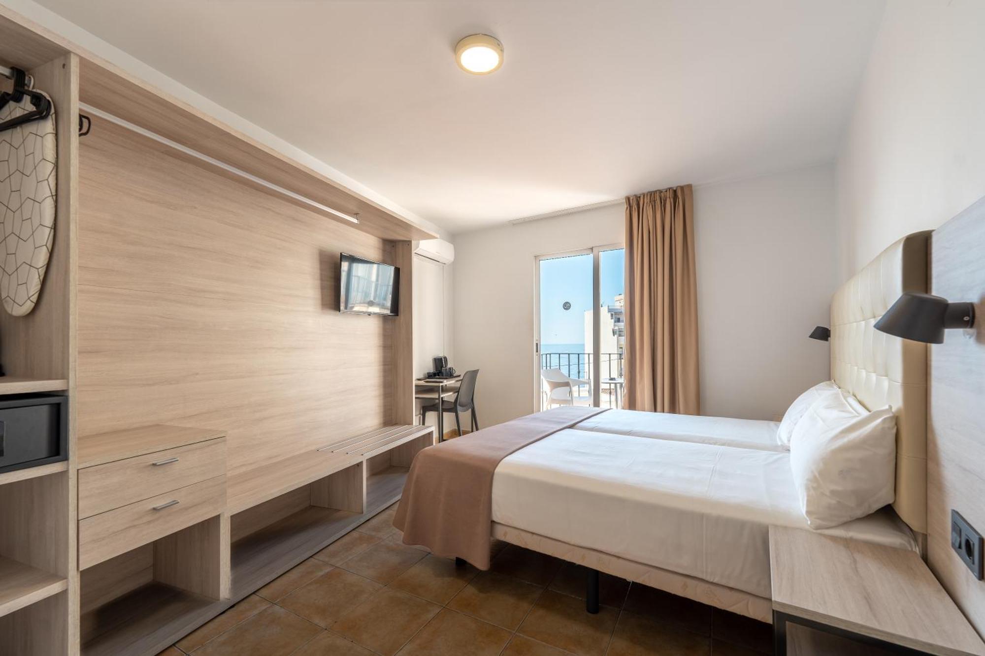 Hotel Queens - Adults Only Benidorm Eksteriør billede